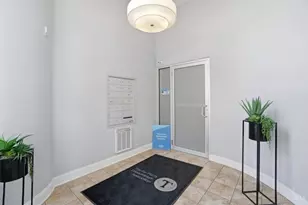 1326 Vine St, Cincinnati, OH 45202 - Photo 9