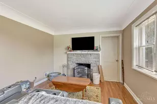 8294 Daly Rd, Springfield Township, OH 45231 - Photo 9