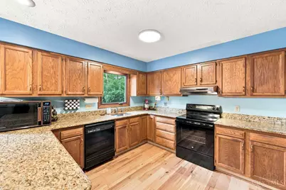 9233 Meadow Drive, Deerfield Township, OH 45039 - Photo 11