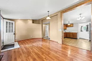 1516 Pershing Ave, Middletown, OH 45044 - Photo 7