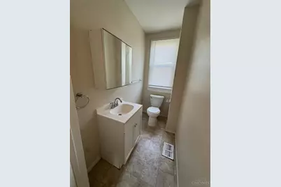 2404 Elmo Avenue, Hamilton, OH 45015 - Photo 7