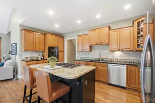 819 River Forest Dr, Hamilton Township, OH 45039 - Photo 17