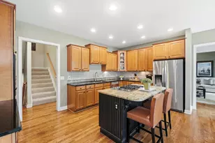 819 River Forest Dr, Hamilton Township, OH 45039 - Photo 13