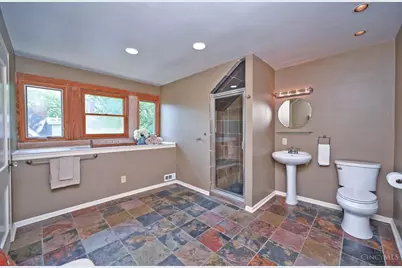 3321 Morrison Avenue, Cincinnati, OH 45220 - Photo 53