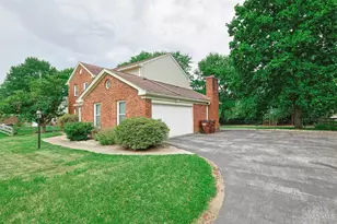 4969 Cinnamon Ct, Union Township, OH 45244 - Photo 3