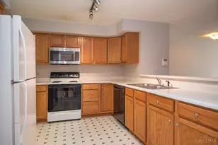 870 Southmeadow Circle, Springfield Township, OH 45231 - Photo 11