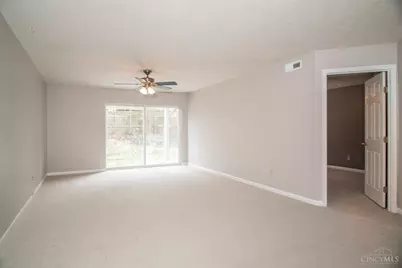 870 Southmeadow Circle #102, Springfield Township, OH 45231 - Photo 5