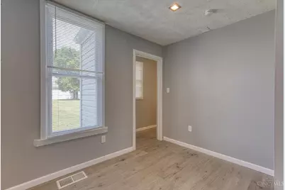 221 Park Street, Middletown, OH 45044 - Photo 7