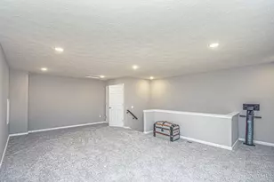 1686 Glade Valley Dr, Washington Twp, OH 45458 - Photo 33