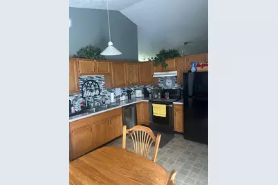 819 Barrington Court, Trenton, OH 45067 - Photo 3