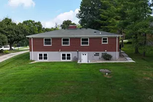 6331 Starridge Ct, Green Township, OH 45248 - Photo 7