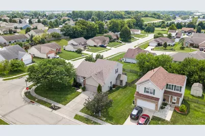 71 Long Meadow Drive, Franklin, OH 45005 - Photo 3
