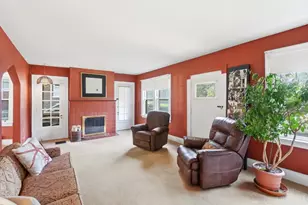 6124 Fairway Dr, Cincinnati, OH 45212 - Photo 9
