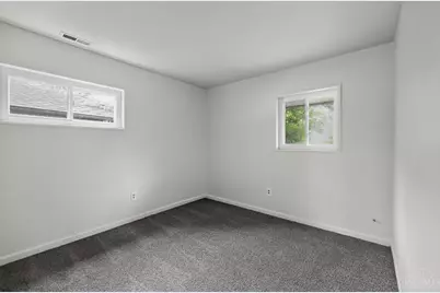 1305 Landis Lane, Springfield Township, OH 45231 - Photo 9