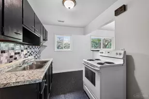 1305 Landis Ln, Springfield Township, OH 45231 - Photo 5