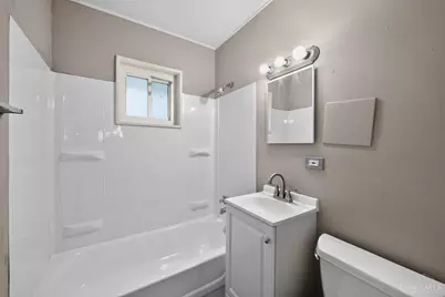 1305 Landis Lane, Springfield Township, OH 45231 - Photo 15