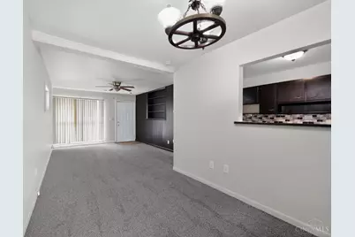 1305 Landis Lane, Springfield Township, OH 45231 - Photo 7