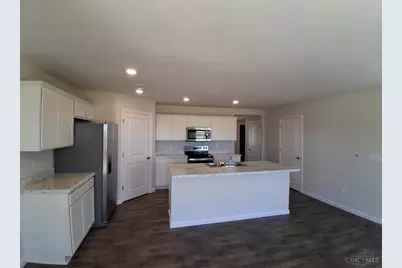 325 Glover Meadows Way, Mount Orab, OH 45154 - Photo 3