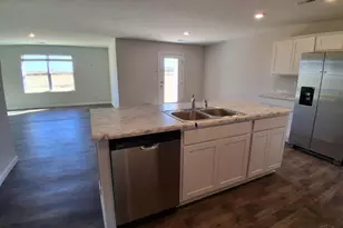 325 Glover Mdws Wy, Mount Orab, OH 45154 - Photo 9