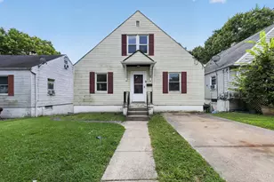 1911 Ashbrook Dr, Cincinnati, OH 45238 - Photo 1