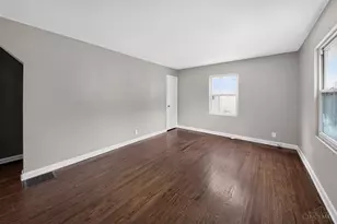 1911 Ashbrook Dr, Cincinnati, OH 45238 - Photo 17