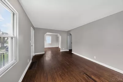 1911 Ashbrook Drive, Cincinnati, OH 45238 - Photo 15