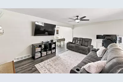 605 Jackson Lane, Middletown, OH 45044 - Photo 5