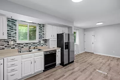 2701 Eckley Boulevard, Dayton, OH 45449 - Photo 9