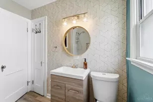 7026 Britton Ave, Cincinnati, OH 45227 - Photo 17