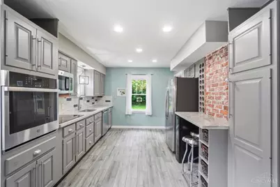 7026 Britton Avenue, Cincinnati, OH 45227 - Photo 9