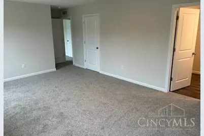 112 Woodcreek Lane, New Richmond, OH 45157 - Photo 7