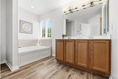 316 Delaware Drive, Hamilton Township, OH 45039 - Photo 23