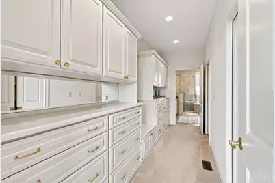 1498 Riverside Drive, Cincinnati, OH 45202 - Photo 19