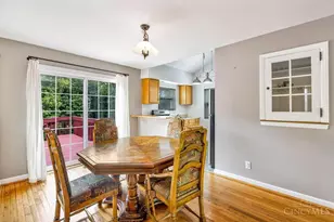 4894 Oaklawn Dr, Cincinnati, OH 45227 - Photo 11