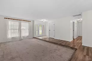 9732 Stagecoach Dr S, Centerville, OH 45458 - Photo 15