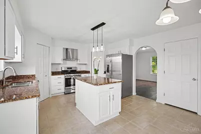 4301 Lighthouse Lane, West Chester, OH 45069 - Photo 7