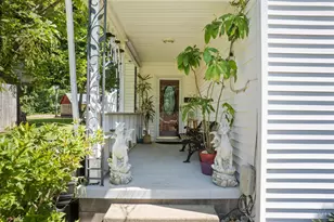 320 E Plane St, Bethel, OH 45106 - Photo 3