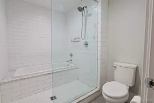 1121 Walnut St, Cincinnati, OH 45202 - Photo 21