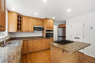 797 Dorgene Ln, Union Township, OH 45244 - Photo 11