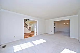 6889 Maddux Dr, Anderson Township, OH 45230 - Photo 9