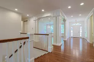 5 Linden Ln, Wyoming, OH 45215 - Photo 5