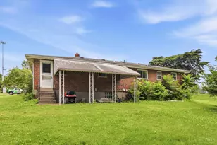 439 Hilltop Dr, Union Township, OH 45244 - Photo 3