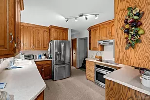 806 Kathryn Dr, Wilmington, OH 45177 - Photo 9
