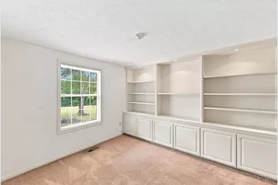 4938 Bonaventure Court, Cincinnati, OH 45238 - Photo 19