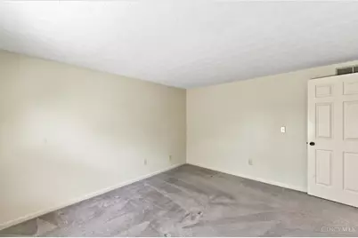 4938 Bonaventure Court, Cincinnati, OH 45238 - Photo 39