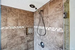 427 Hopkins St, Cincinnati, OH 45203 - Photo 27