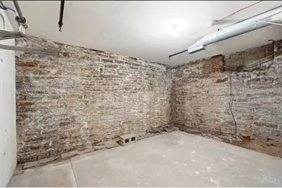 427 Hopkins Street #8, Cincinnati, OH 45203 - Photo 39