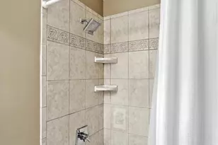 1374 Wexford Ln, Green Township, OH 45233 - Photo 37