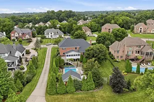 1374 Wexford Ln, Green Township, OH 45233 - Photo 7