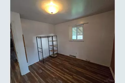 7069 Bluecrest Drive, Anderson Township, OH 45230 - Photo 9